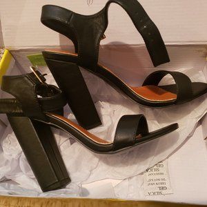 New Cathy jeans heel sandals size 5.5 black